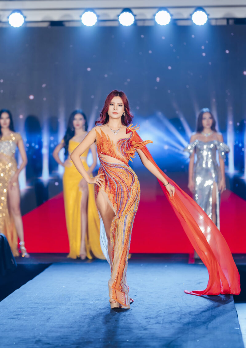  Miss Earth Vietnam 2020 Thái Thị Hoa là vedette của BST